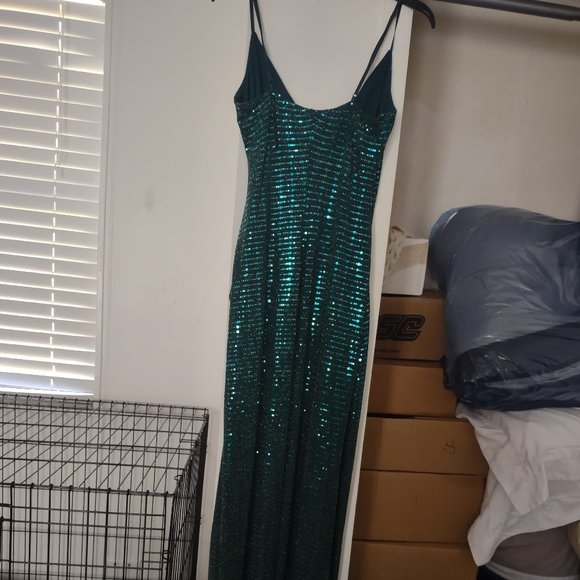 Green Sequined Formal Dress - Picture 2 of 5